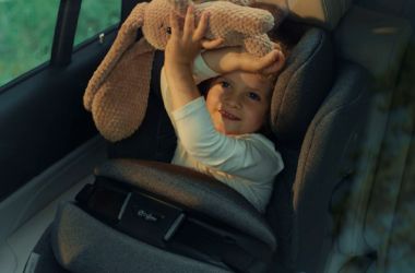 Παιδικό κάθισμα αυτοκινήτου. Όσα πρέπει να γνωρίζουν οι νέοι γονείς!