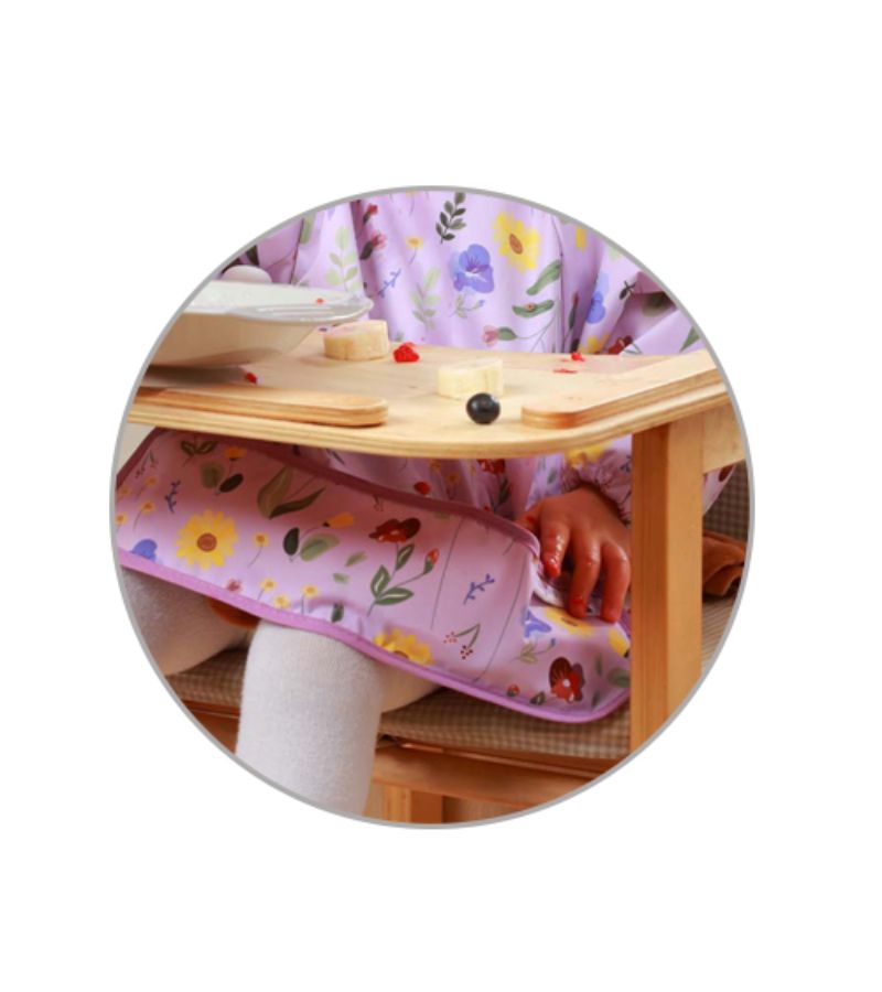 Αδιάβροχη σαλιάρα με μακρύ μανίκι BABYONO 6m+ Garden BN1476-01