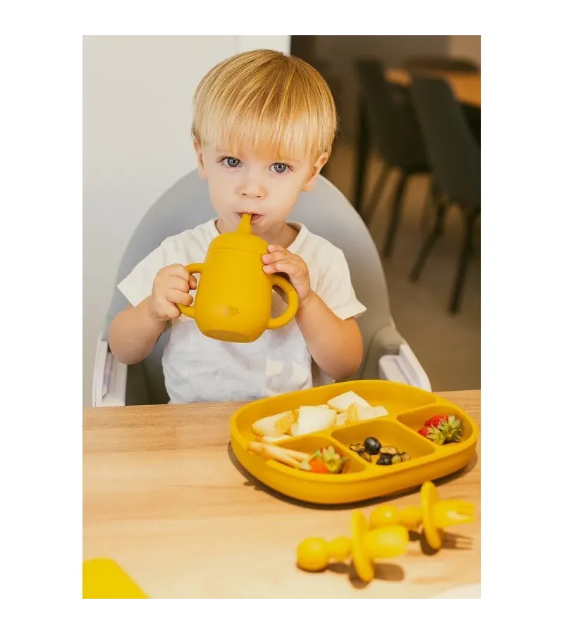 Interbaby Εκπαιδευτικό Ποτηράκι Σιλικόνης Με Καπάκι Και Καλαμάκι Non Spil 175ml Pink